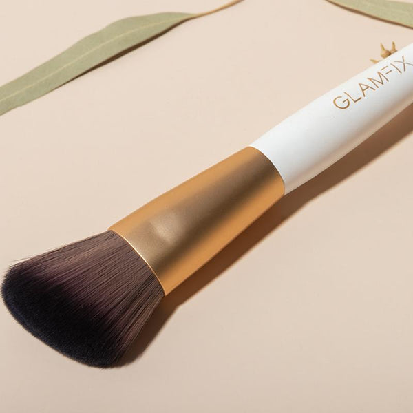 Glam Fix Delicate Contour Brush