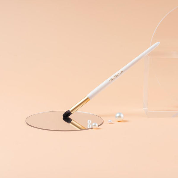 Glam Fix Eye Blending Brush