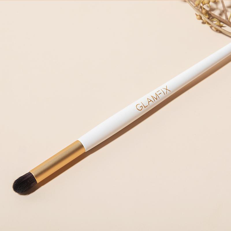 Glam Fix Eye Blending Brush
