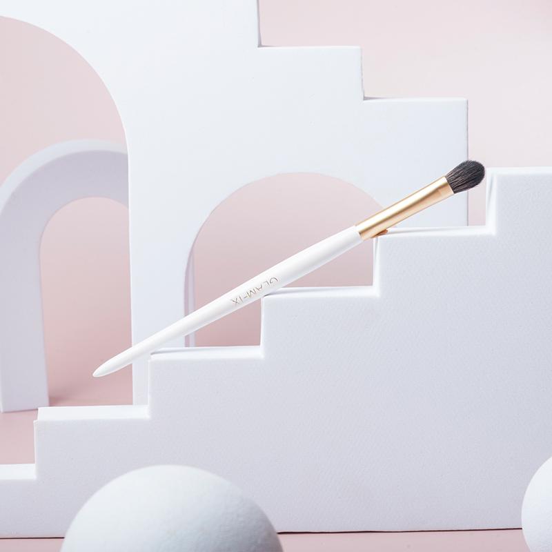 Glam Fix Fancy Eyeshadow Brush