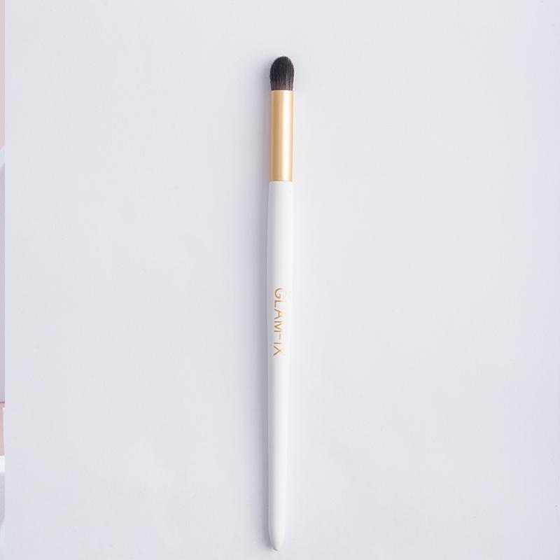 Glam Fix Eye Blending Brush